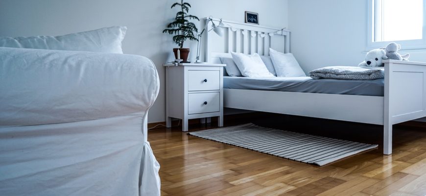 Bedroom Bed Chest Of Drawers White  - scoob_switzerland / Pixabay