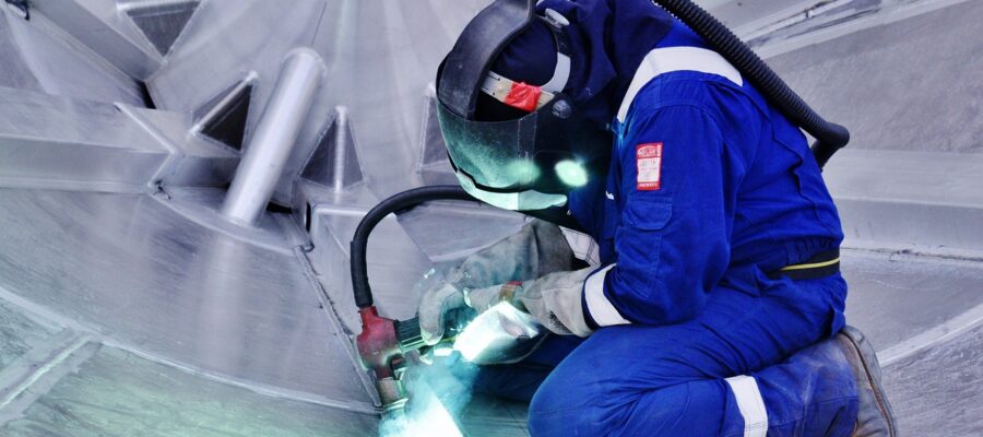 Welder Expert Zinc Welding  - muliahusein0870 / Pixabay